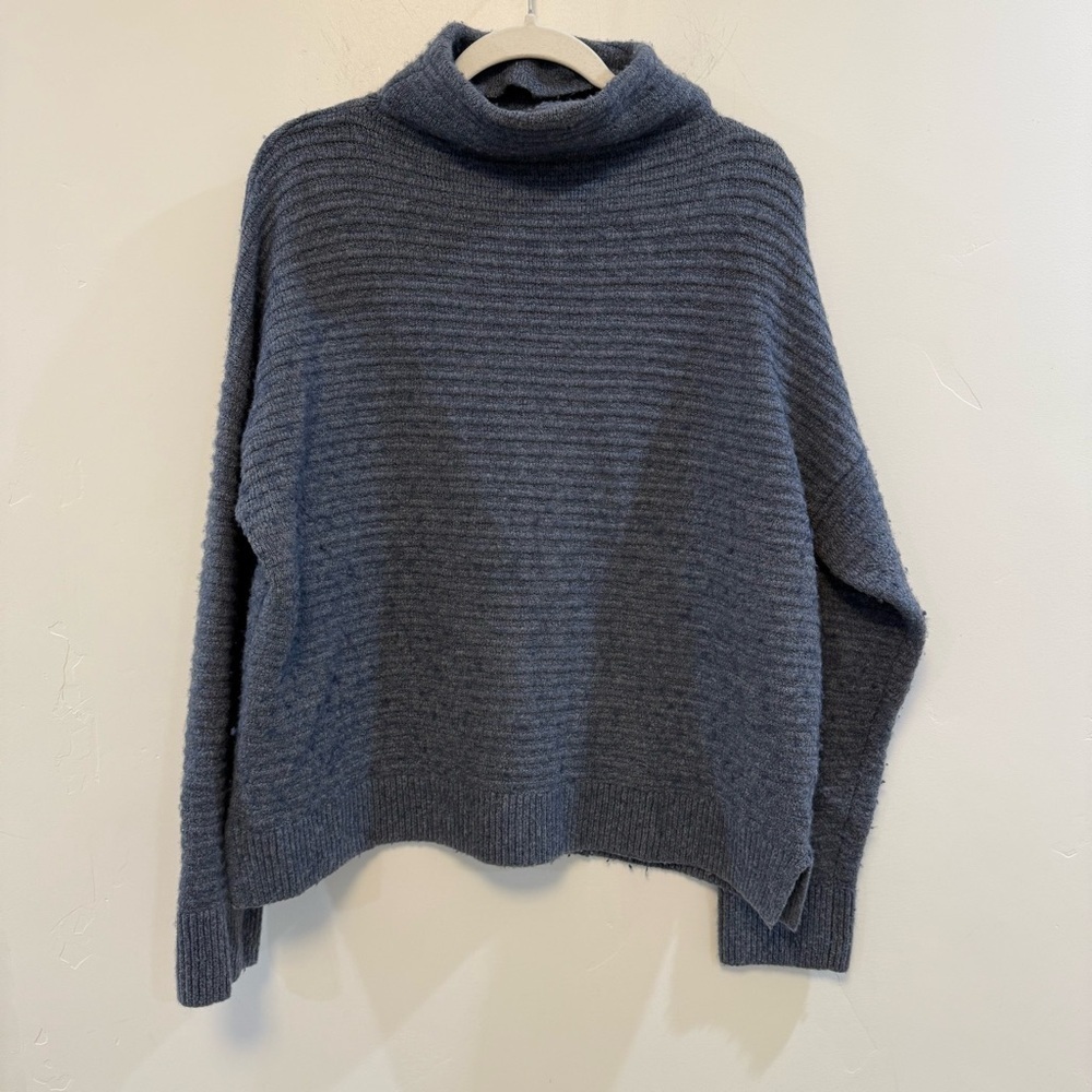 MADEWELL Belmont Mock Neck Sweater XL
Chunky Ribbed Knit Relaxed Fit blue Gray - Picture 2 of 7